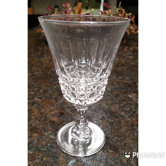 W.M. Dalton Other - W.M. Dalton French Lead Crystal Wine Glasses